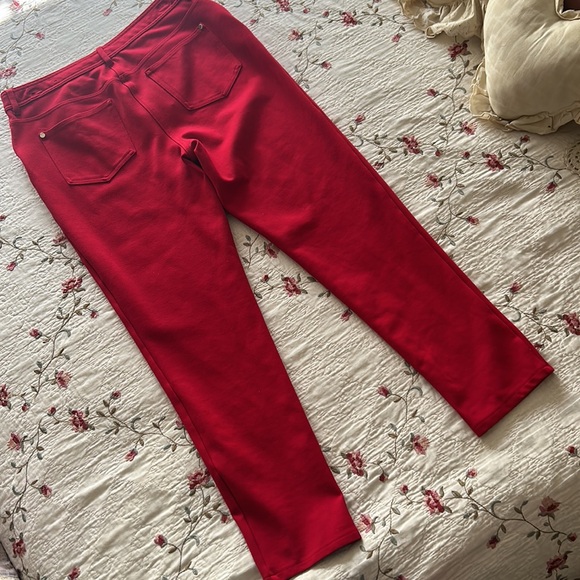CHICO’S❤️SO SLIMMING Red Slim Ankle Pants Chico’s Size 0.5 Compares to US 6 - Picture 6 of 11